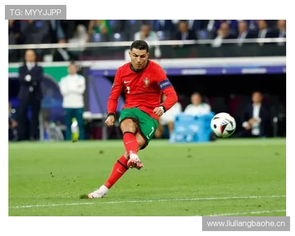 莱奥 vs C罗：国家队锋线传承与角色演变