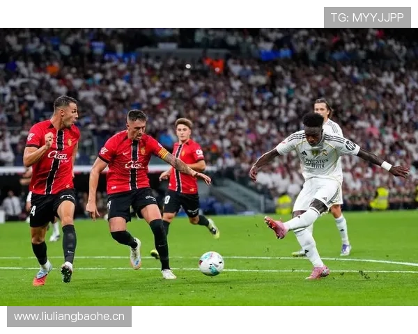 皇马从争冠领跑到追赶者,近期表现波动是否影响赛季走势? 皇马从争冠领跑到追赶者,近期表现波动是否影响赛季走势?