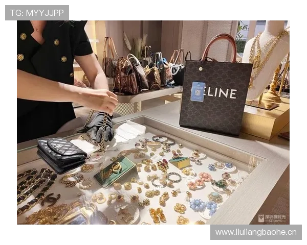 覃海洋训练完直接去奢侈品店刷卡，这消费节奏谁跟得上