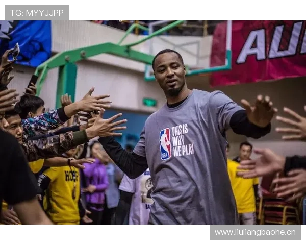 拉沙德·刘易斯三分拉开空间提升球队挡拆效率