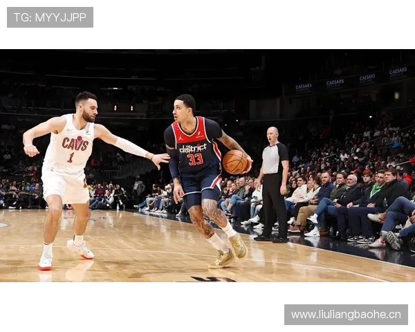 库兹马挡拆为控卫拉开空间 三分较上季更稳